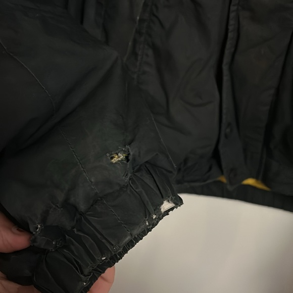 Vintage Tommy Hilfiger ski jacket - Picture 5 of 10